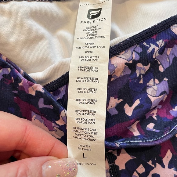 Fabletics size large GUC - Picture 4 of 4